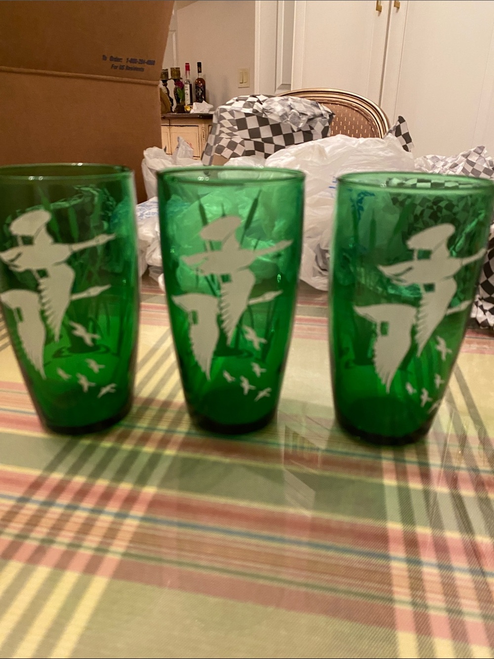 Set of 3 Green ANCHOR HOCKING Etched Glasses